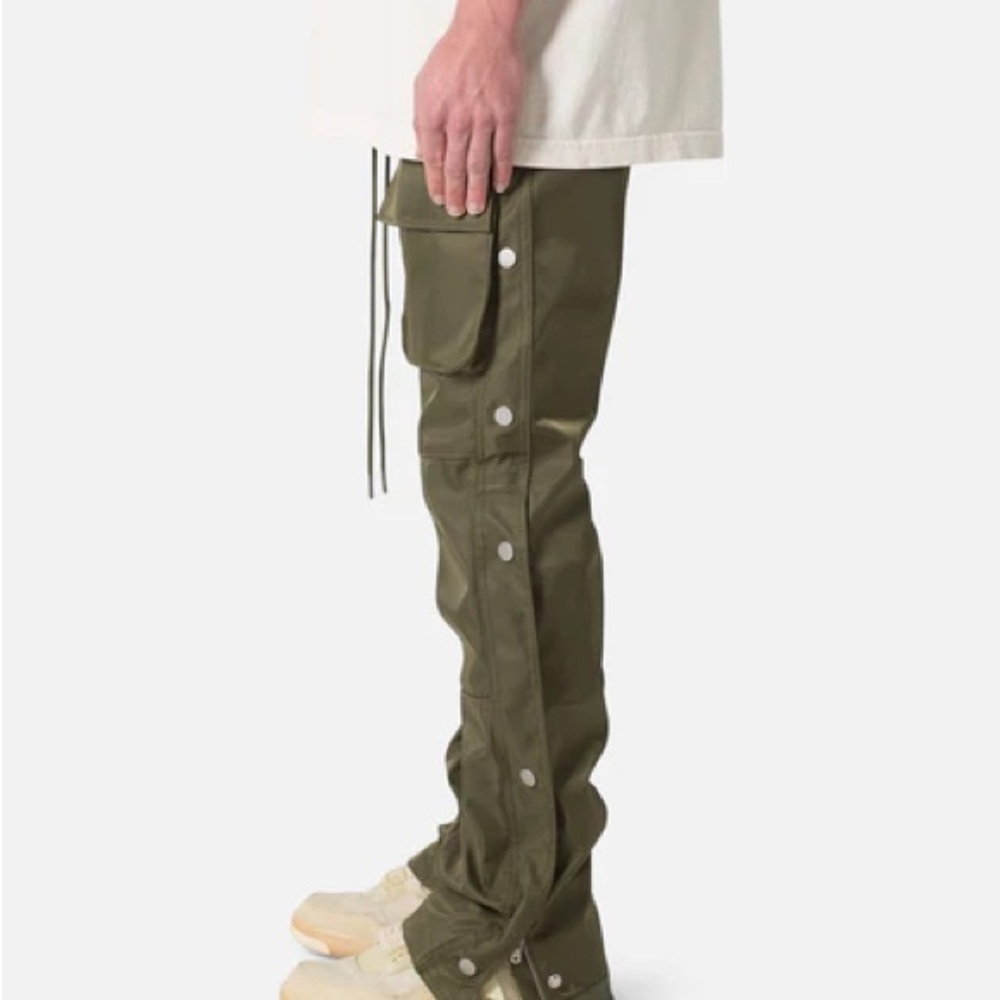 MNML Olive Green Cargo Pants with Snap Details - Picture 3 of 6
